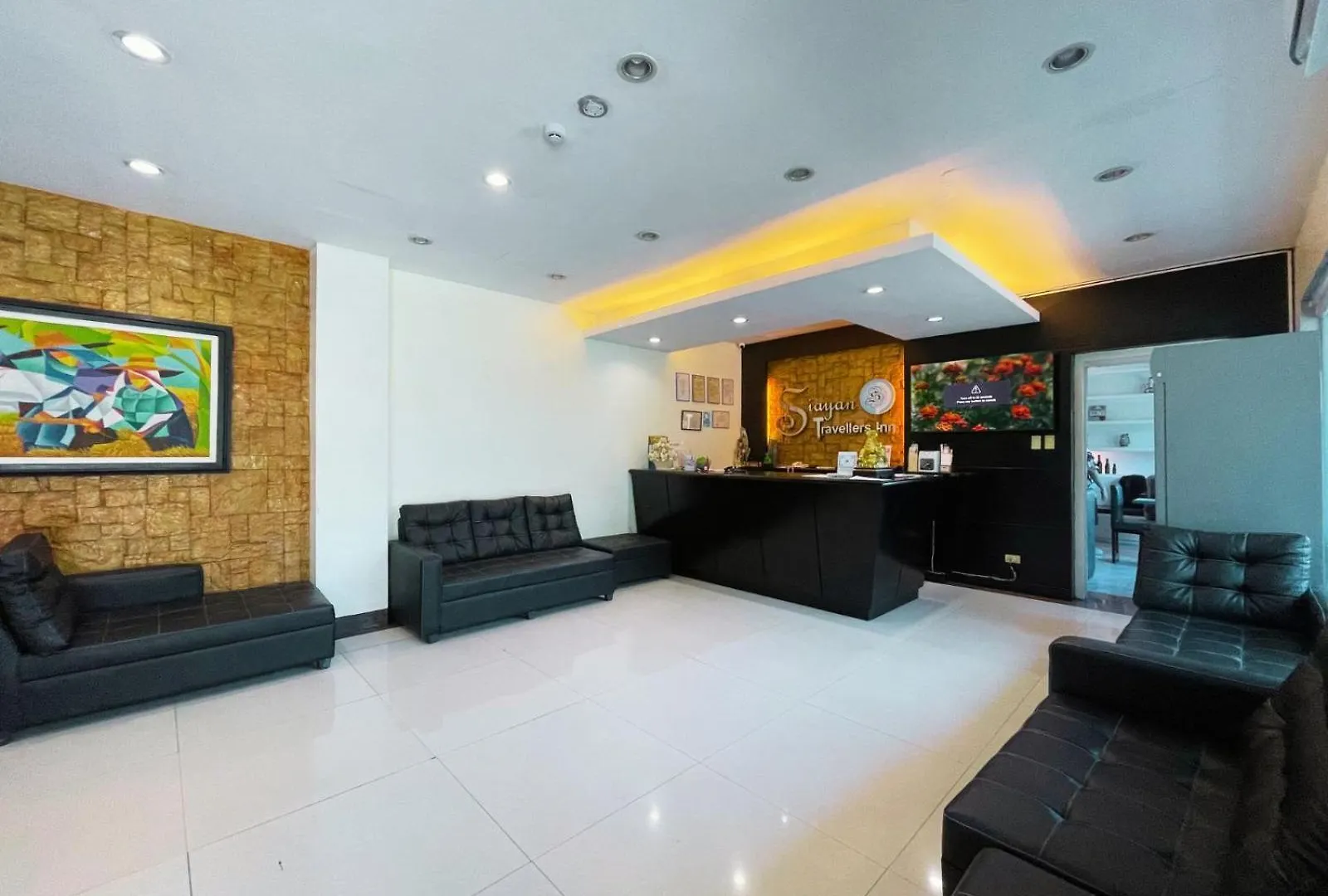 Siayan Travellers Inn Pasay
