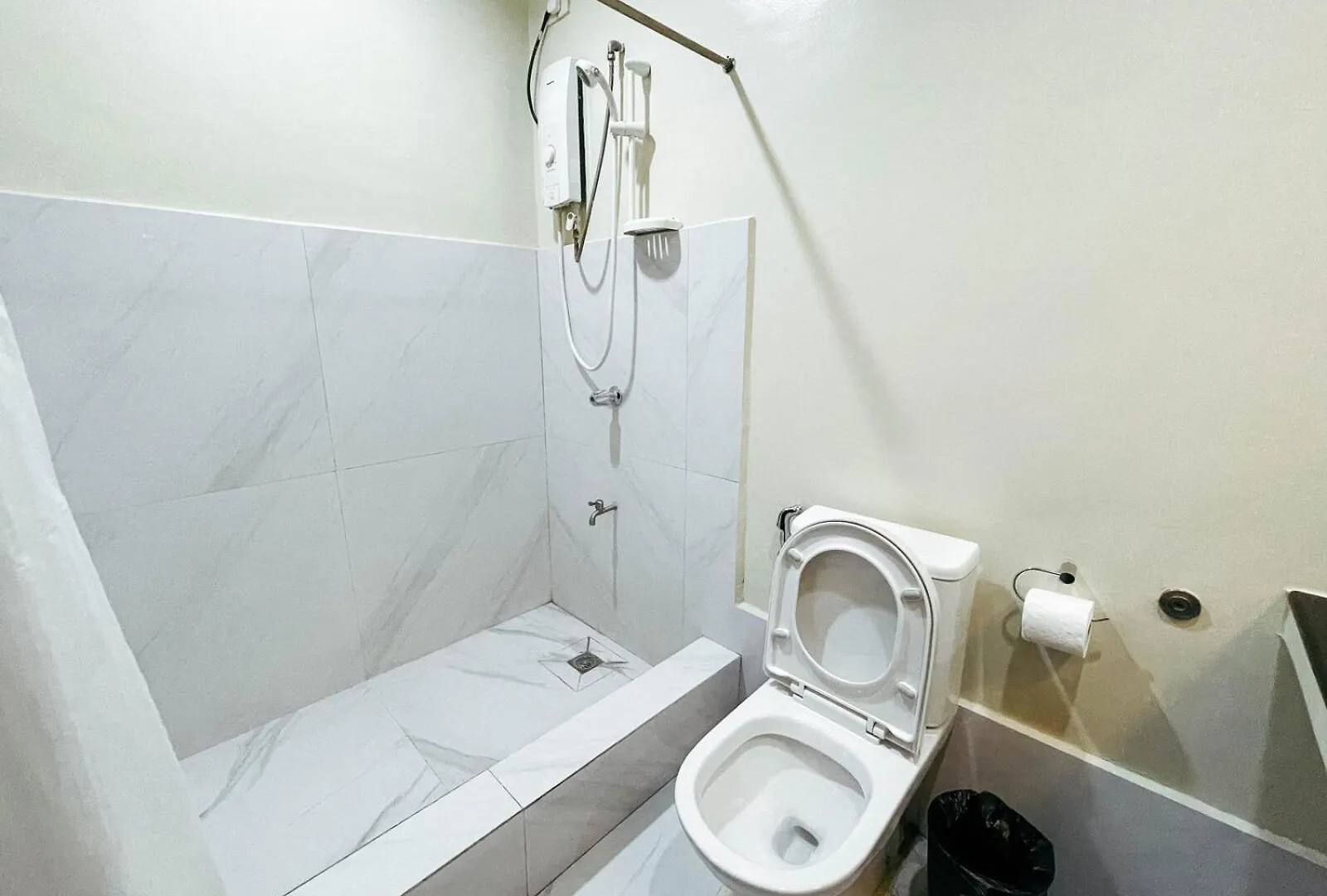 Siayan Travellers Inn Pasay 3*,