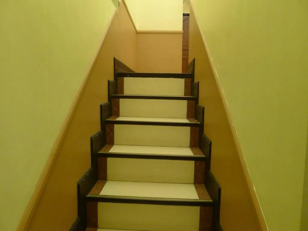 ***  Siayan Travellers Inn Pasay Philippines